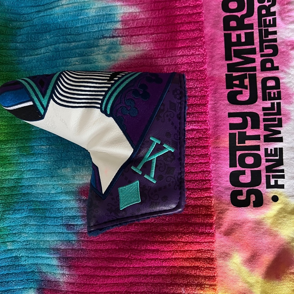 Scotty Cameron Purple and White Putter Cover